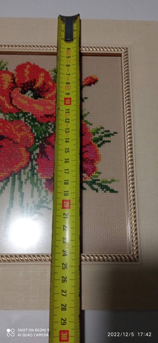 2 CUADROS BORDADOS A MANO