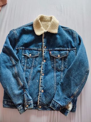 vendo cazadora vaquera levi strauss