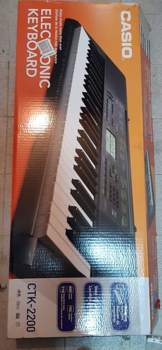 TECLADO ELÉCTRICO CTK2200