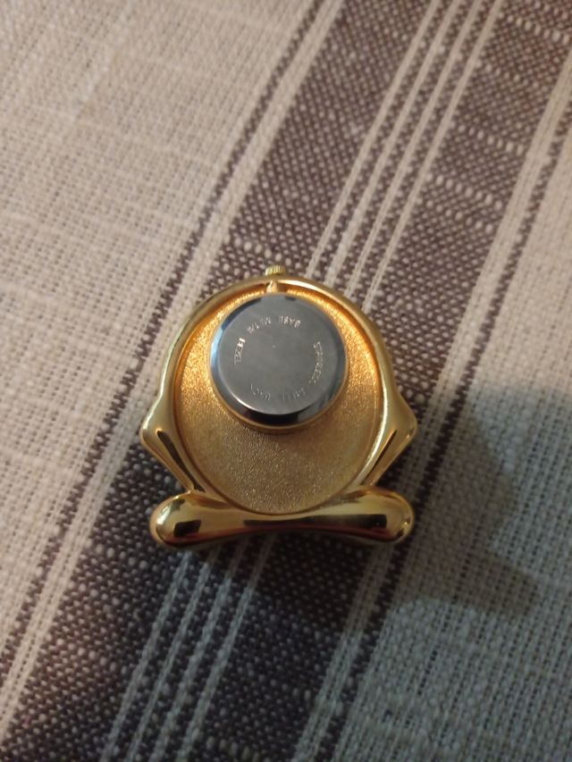 Relojes dorados metal pequeños