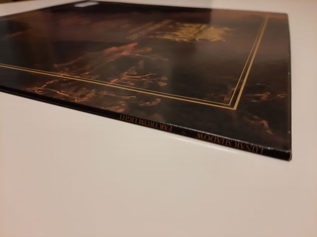 VINILO DE LUNAR SHADOW -FAR FROM LIGHT-