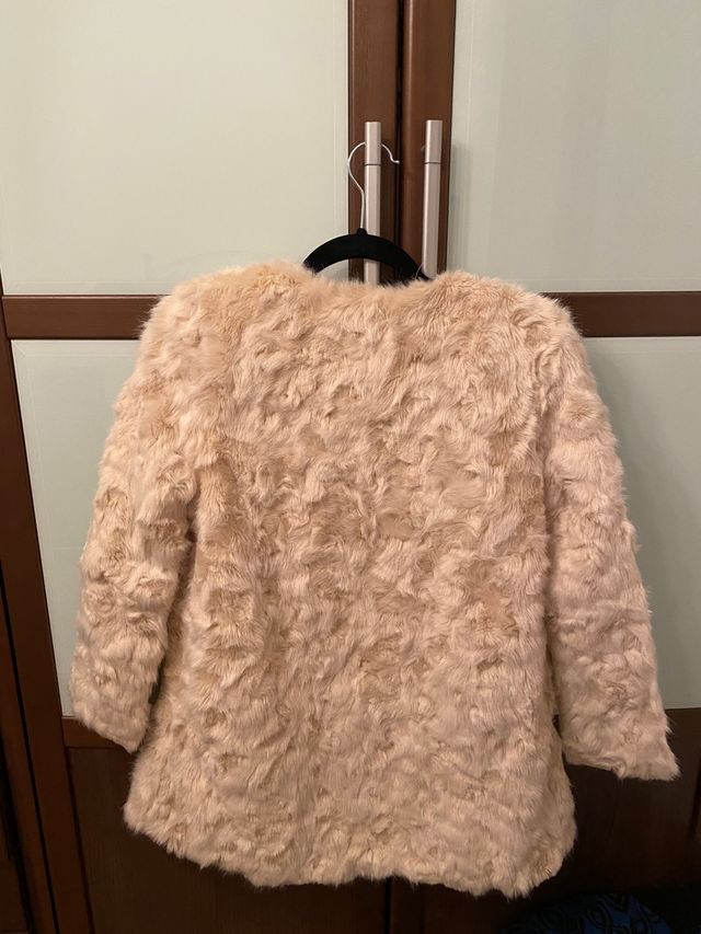 Abrigo beige de pelito