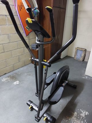 Elíptica Domyos, FEL500.