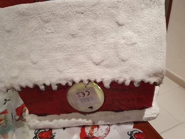 Casa Navideña con luz y música, a pilas