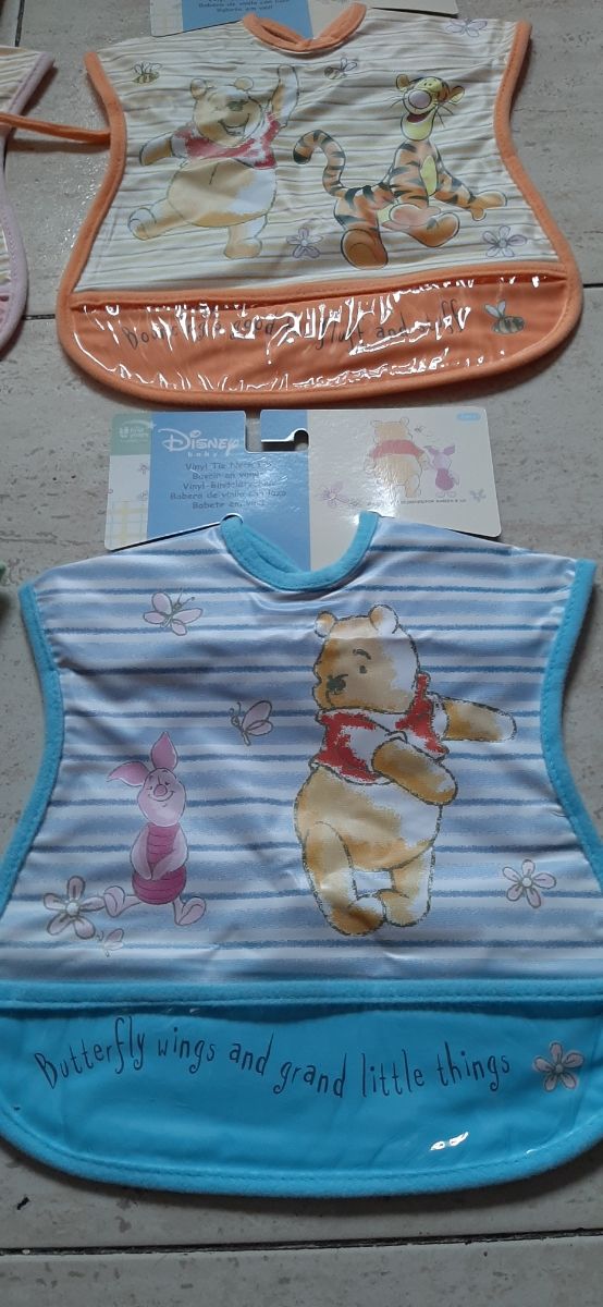 baberos Disney Winnie the Pooh nuevos