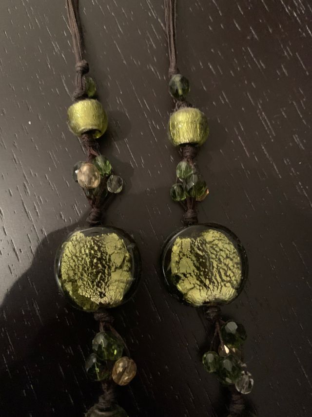 Collana con perle in vetro