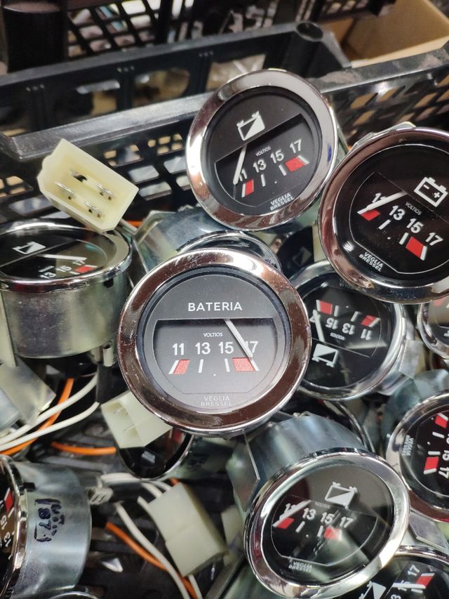 VOLTIMETRO veglia varios modelos 45 € unidad