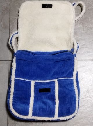 Bolso borriguito pana color azul electrico