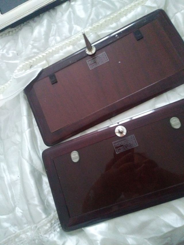 Vendo Cornice in Argento con piedistallo