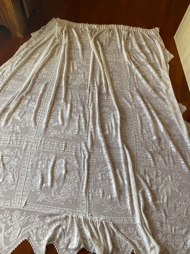 Tenda ANTICA.,con segni di usura 