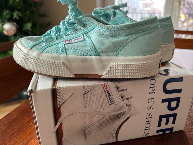 Zapatilla superga número 29