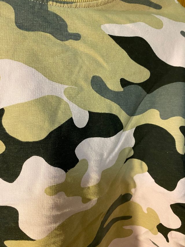 Top camuflaje Bershka