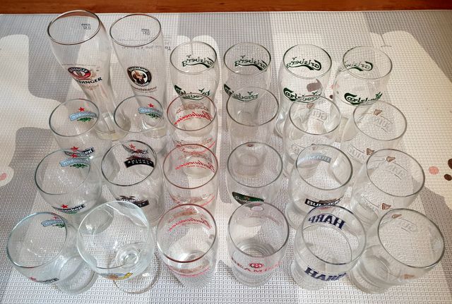 24 vasos de pinta de cerveza de pubs de Irlanda