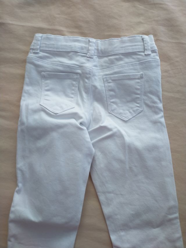 Pantalón vaquero niña KIABI