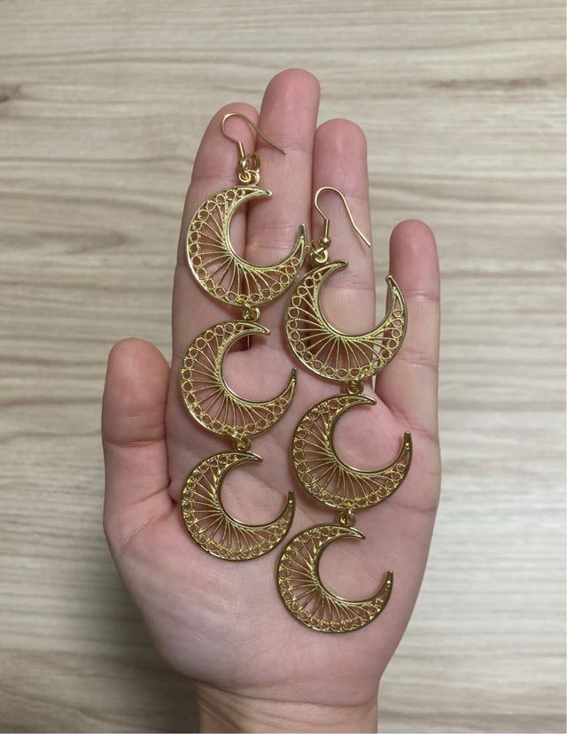 Pendientes lunas doradas