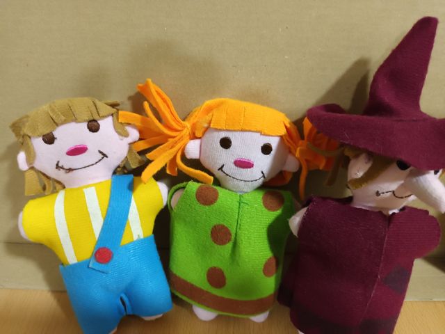 cuento con marionetas La casita de Chocolate