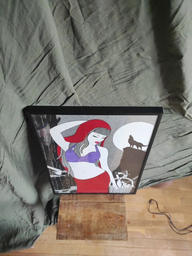 dibujo hecho a mano enmarcado Caperucita