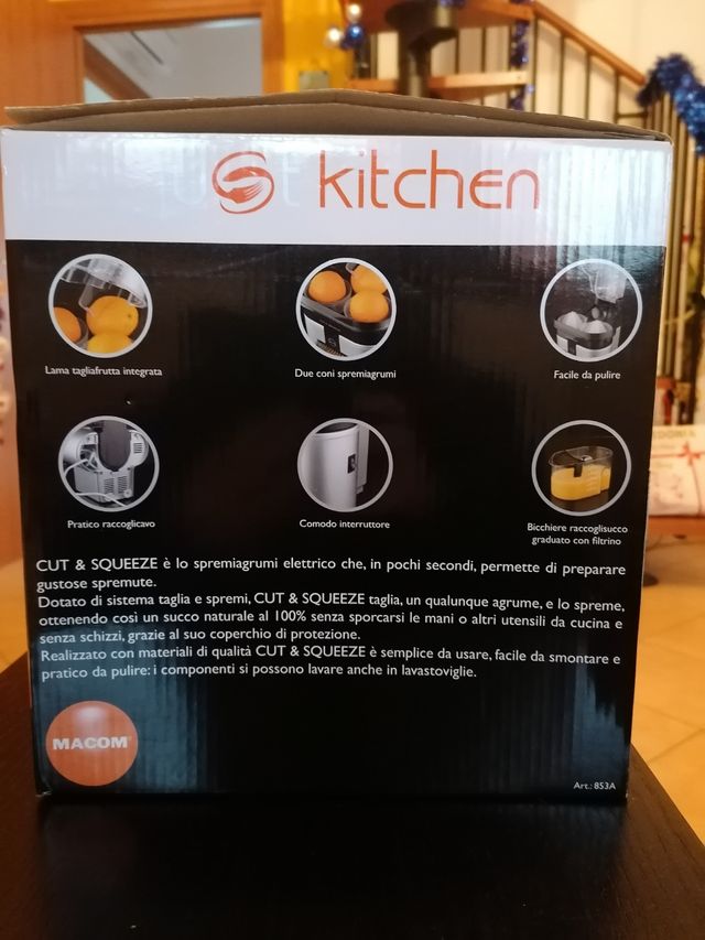 spremiagrumi elettrico cut and squeeze