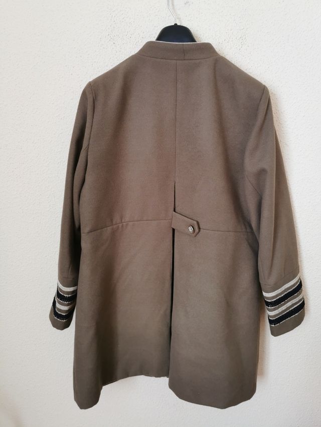 Abrigo chica talla XL de Elogy.