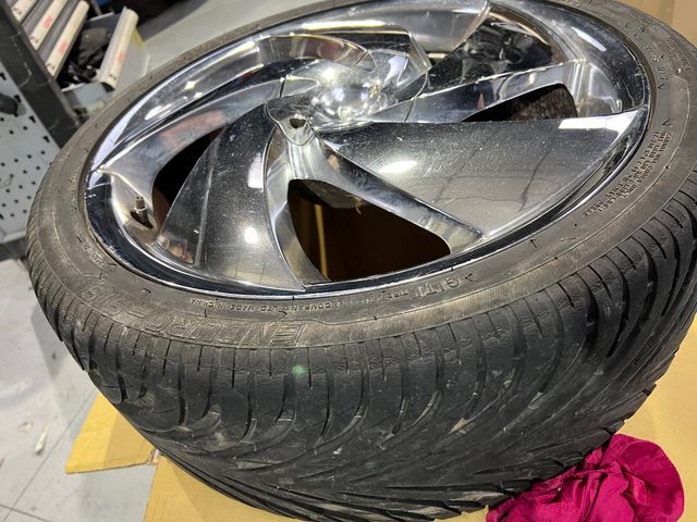 Llantas en 18" cromadas