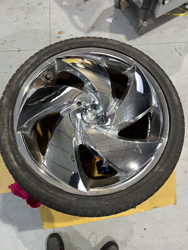 Llantas en 18" cromadas