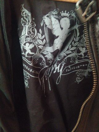 Chaqueta de piel original seminueva