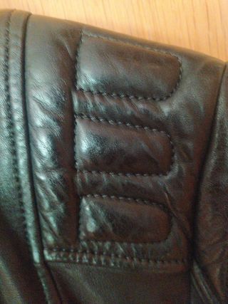 Chaqueta de piel original seminueva
