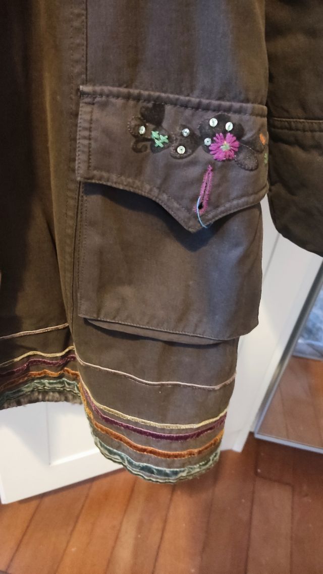 Abrigo marrón niña