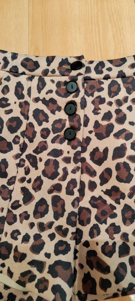 Shorts leopardo talla XS
