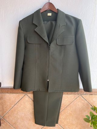 Conjunto chaqueta/pantalón verde 