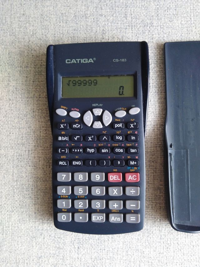 calculadora Casio impecável