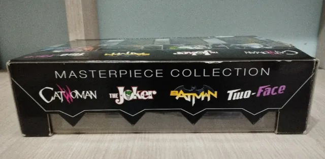 BATMAN ANNIVERSARY 75TH BOX SET 4 FIGURAS + COMIC