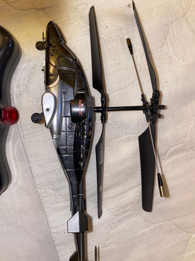 Helicóptero teledirigido Salvation 31