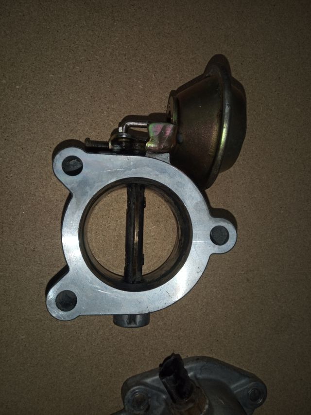 Cuerpo de mariposa Mitsubishi L200 montero