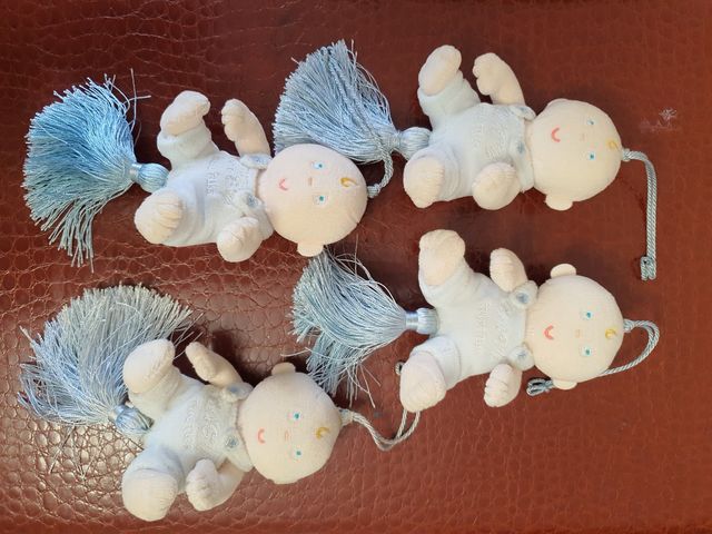 4 COLGADORES PARA EL ARMARIO DEL BEBÉ DE TUC TUC