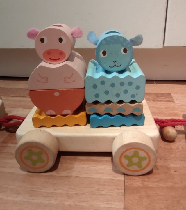 Tren de madera- Creafarm. Djeco.