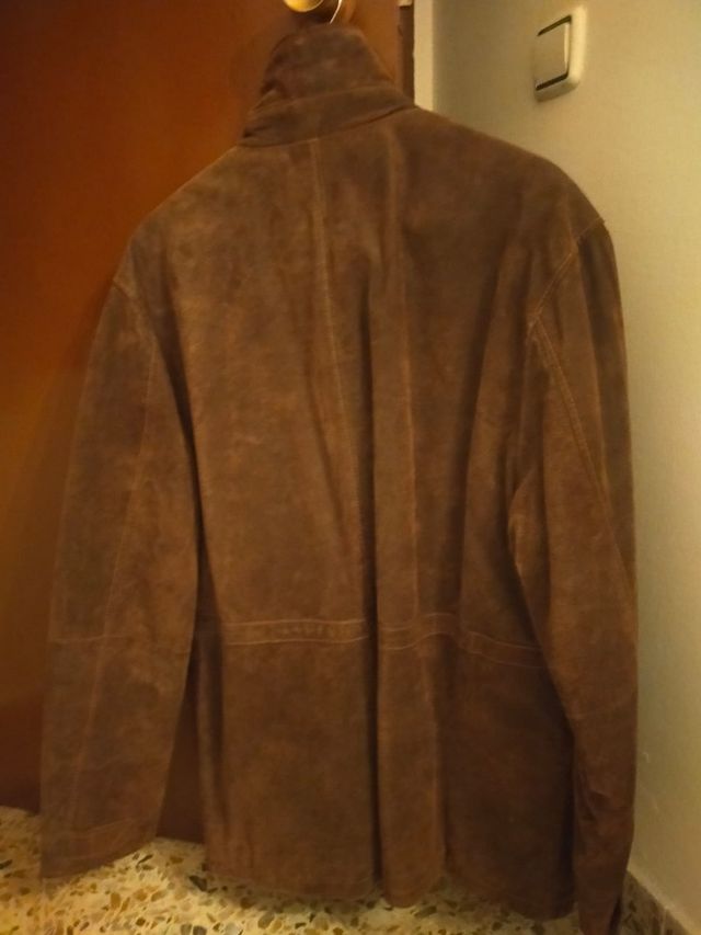 Cazadora ante caballero