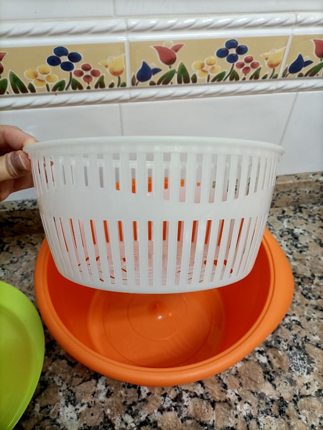 Lavaverduras y centrifugadora