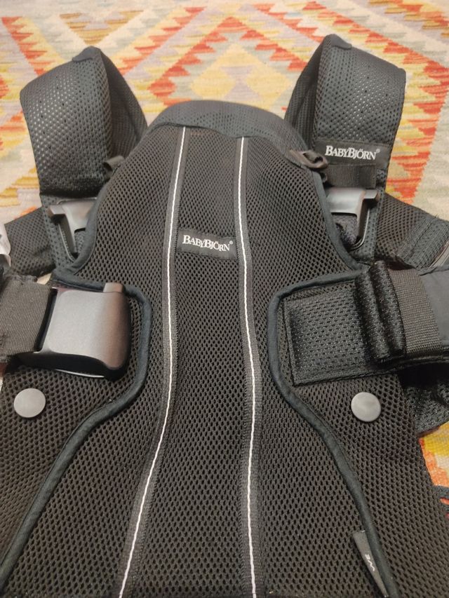 Mochila porta bebé Babyjorn 