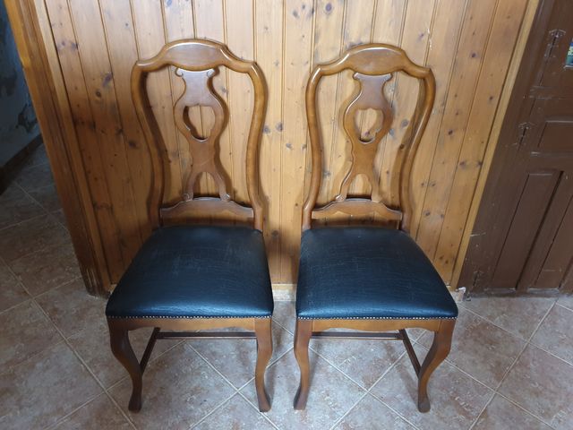 Mesa y sillas comedor clasicas