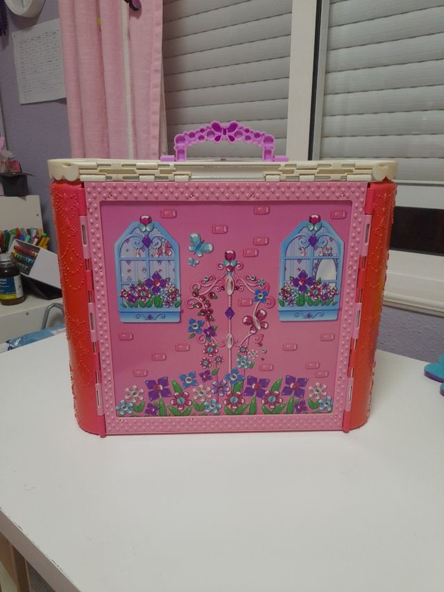 castillo maletin Barbie