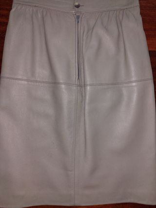 Falda piel auténtica gris