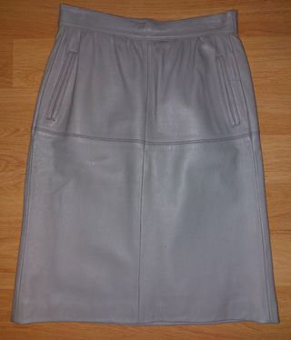 Falda piel auténtica gris