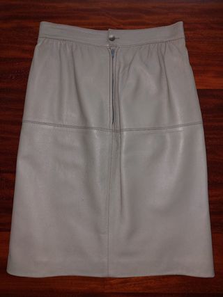 Falda piel auténtica gris