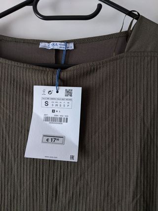 Zara. Camiseta T. S
