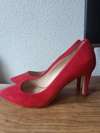 Zapatos rojos Gloria Ortiz.Talla 39