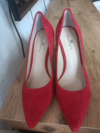 Zapatos rojos Gloria Ortiz.Talla 39