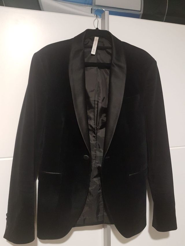 Americana negra terciopelo