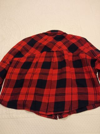 Camisa de cuadros rojo y negro Bershka talla xs