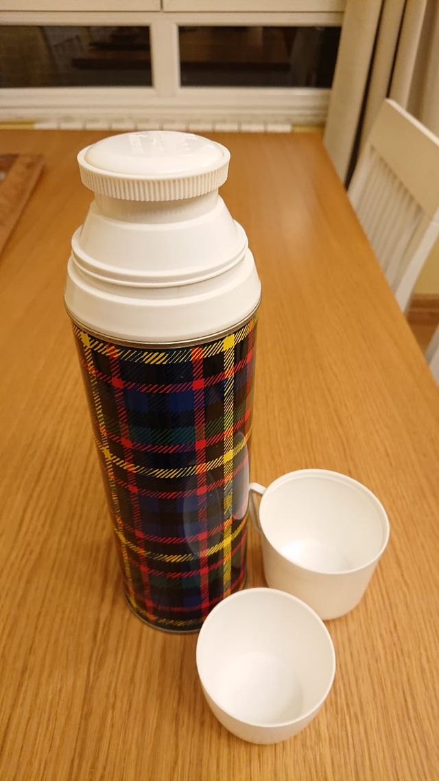 Termo Vintage Vacco 1 litro capacidad